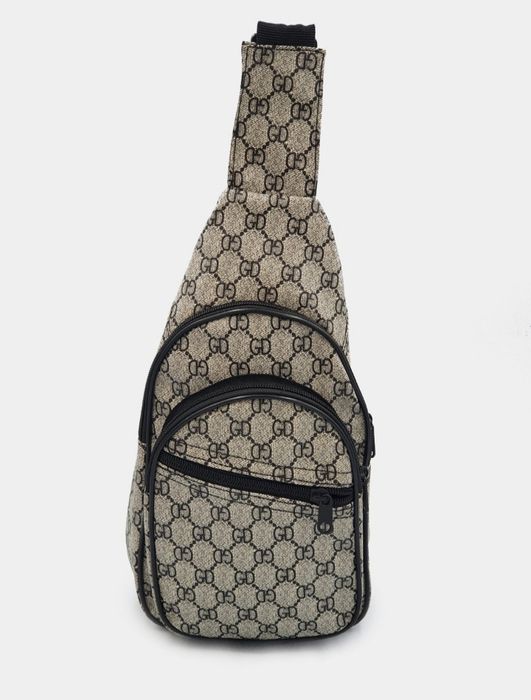 Продам Сумка нагрудная сумка банан имеется несколько разных цветов.