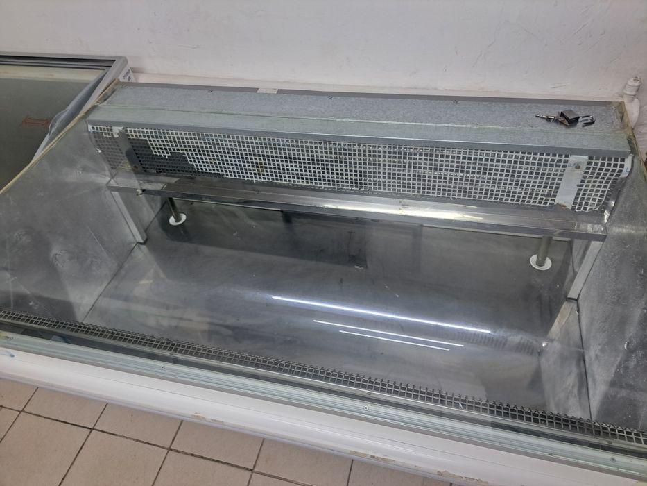 Морозильник витринный