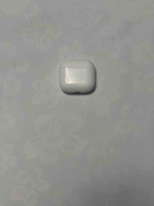 Air Pods 4