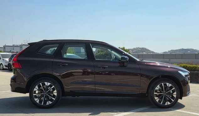 Volvo XC60 Ultra Dark
