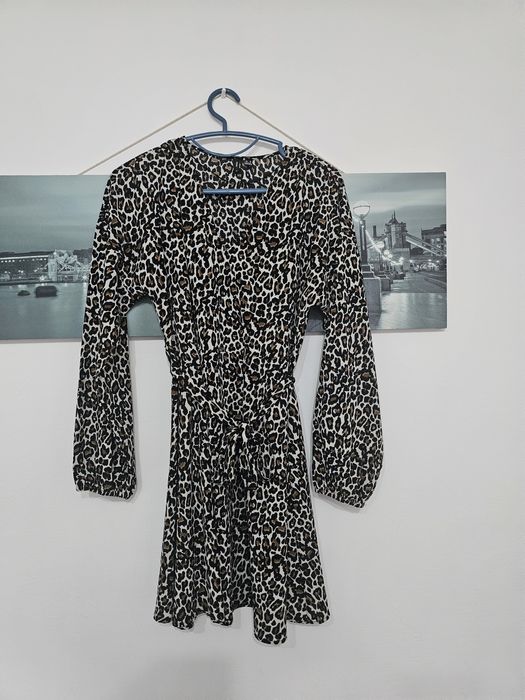 Rochie scurta cu animal print vero moda marime M purtata o data