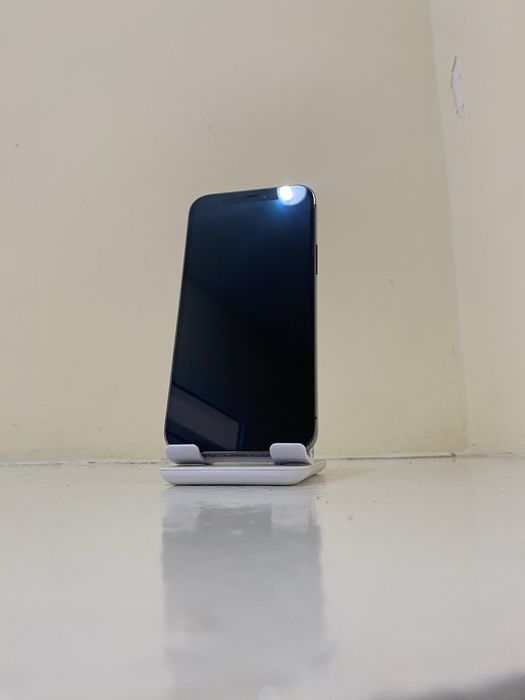 iPhone 12 Pro (128) srochna aybi yoq