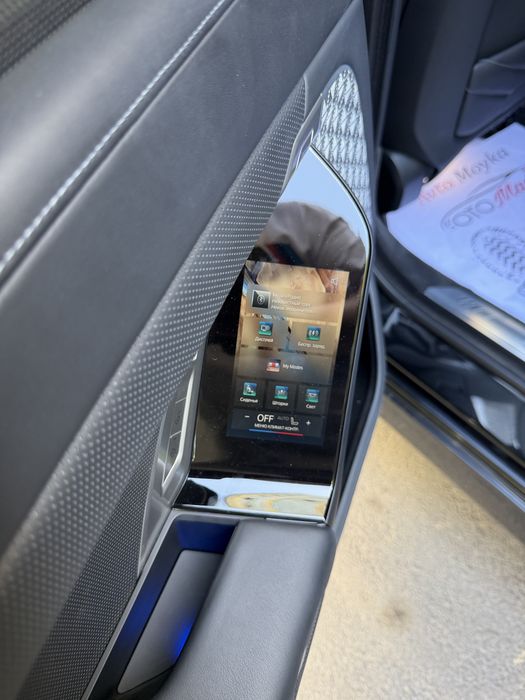 Продаётся BMW i7 Xdrive 60 black edition