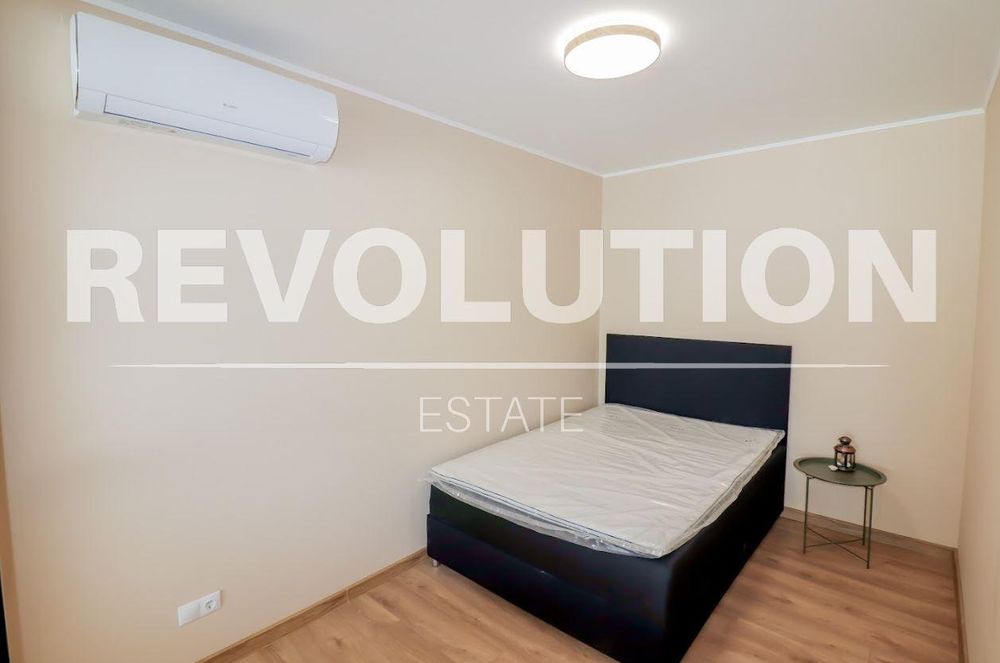 Дава се под наем Тристаен апартамент в Варна, Бриз - 100 кв.м за 1000 € - Снимка #6