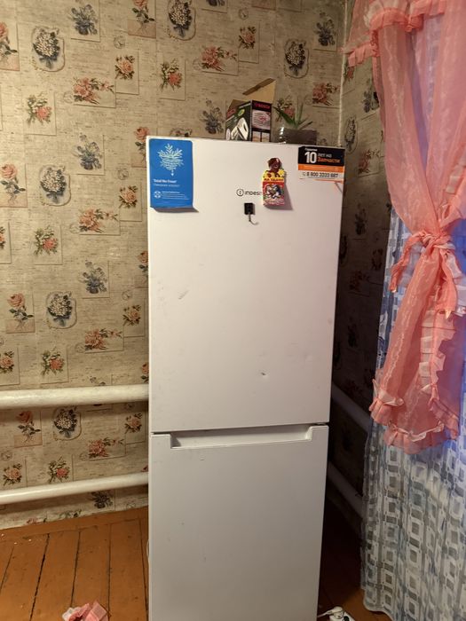 Телевизор и Холодильник