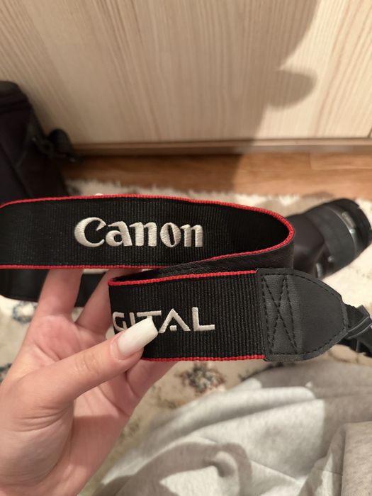 Canon EOS 600D EF-S 18–55mm