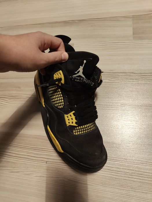Jordan 4 retro yellow thunder