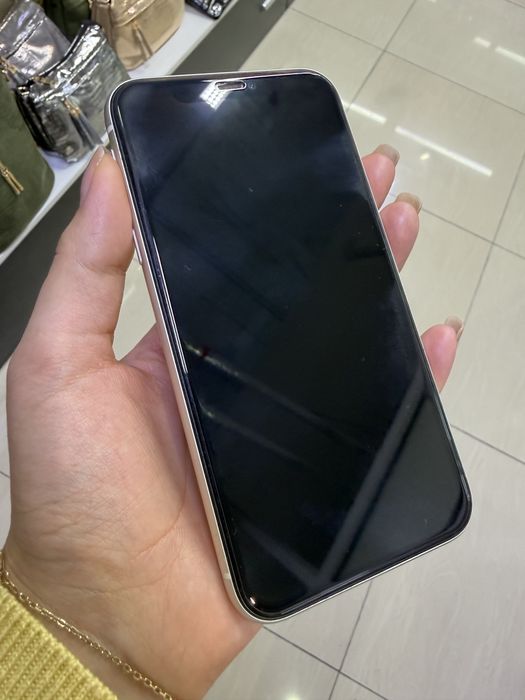 Iphone 11 в хорошем состоянии!