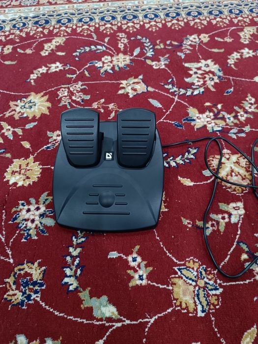 Игровой руль Defender