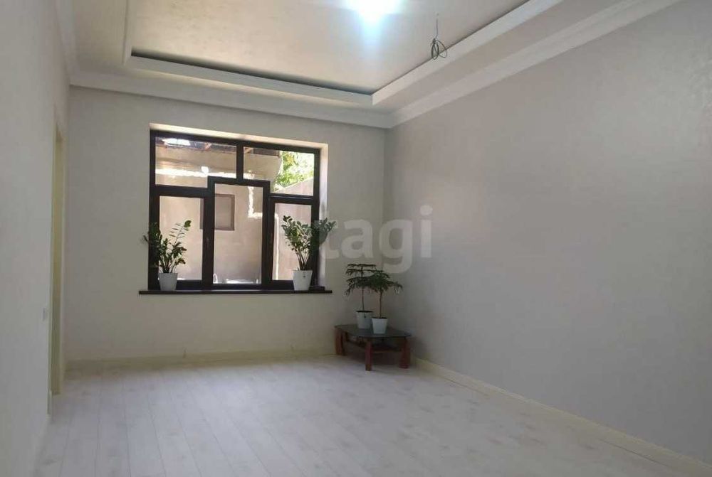 Продам два дома на участке 5 соток в Лимонарии.Кибрай