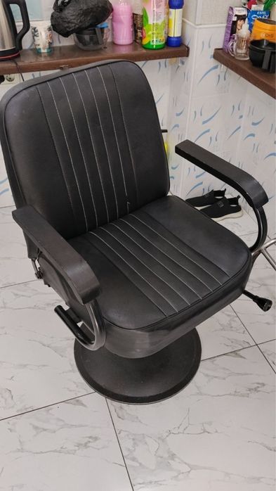 Сартарошхона учун Кресло ва мойка сотилади. Для салонов красПродается!