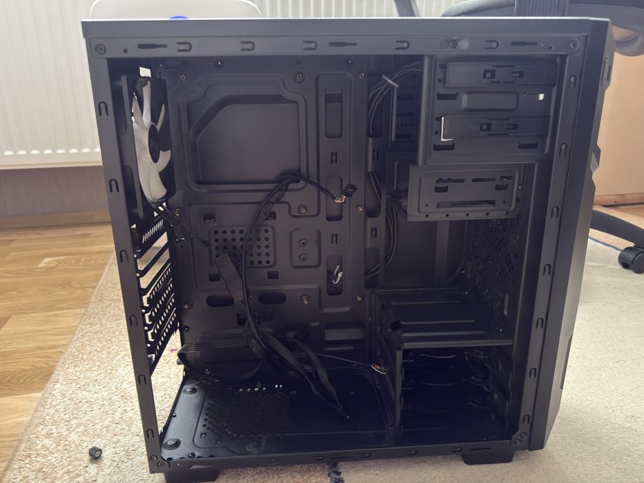 Кутия за копютър Zalman Z1 Neo