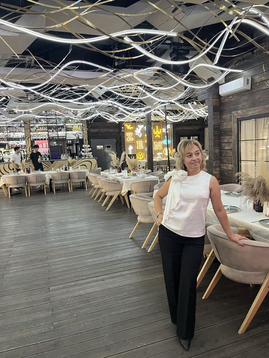 Ведущая праздников. ( Не тамада)