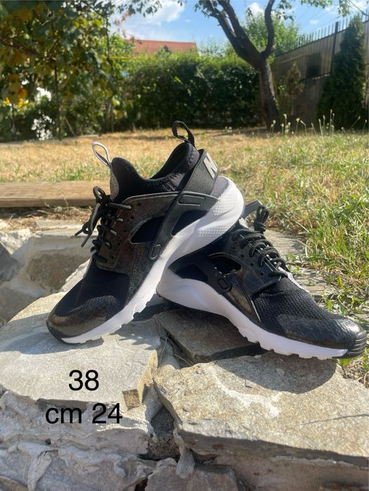 Adidasi nike/ puma