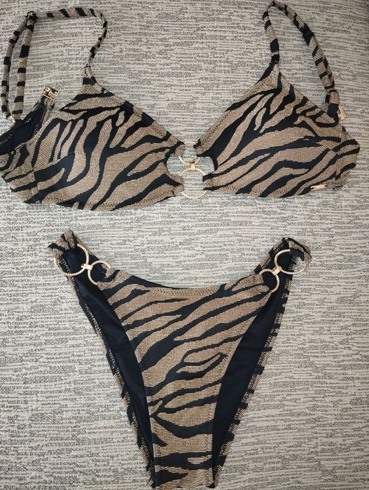 Costum de baie New Yorker