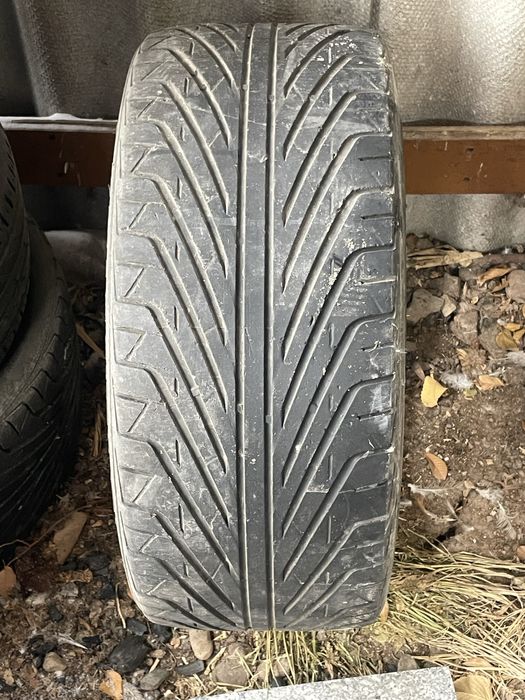 2 шт. покрышки 245/45/17