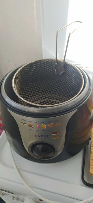 Фритюрник SAPIR SP 1980 C, 1300W, 2 литра,