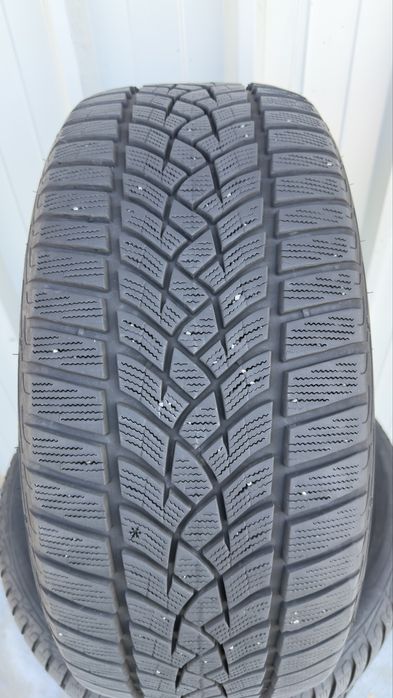 Зимни гуми 245/50 18” Good Year