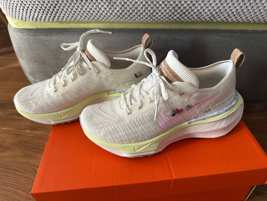 Nike Invicible Run 3 ZoomX маратонки