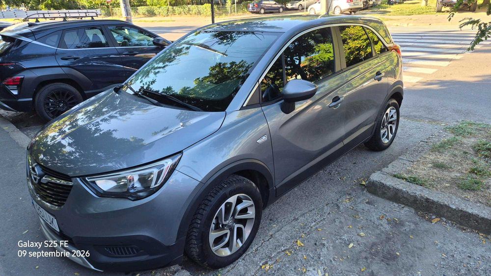 Opel CrosslandX 2019, 131 CP, full options, fara scaune de piele