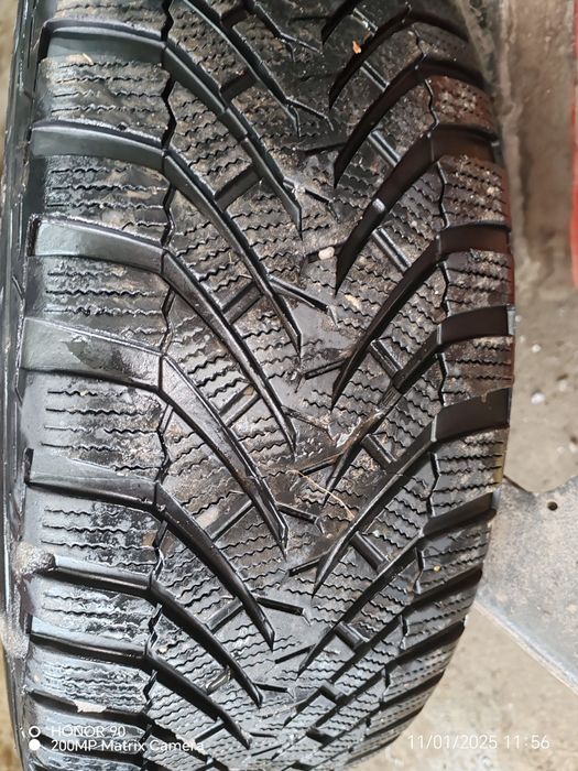 Зимни гуми 205 55 16