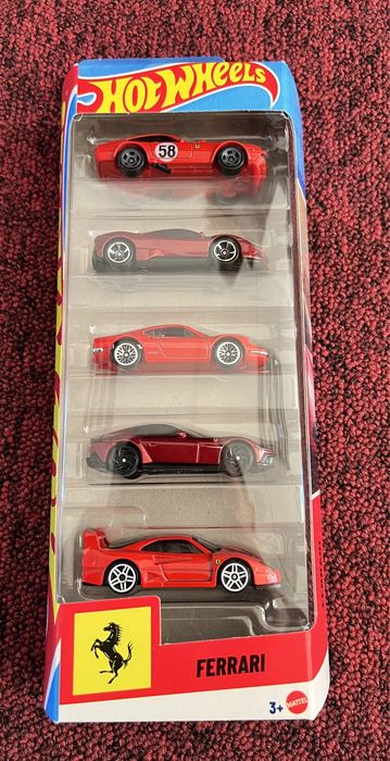 Masinute Hot Wheels Ferrari 5 Pack / 12Cilindri / SF90 Stradale