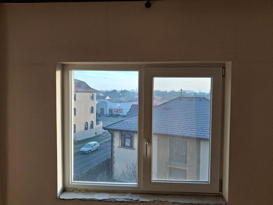 Vând geamuri termopan