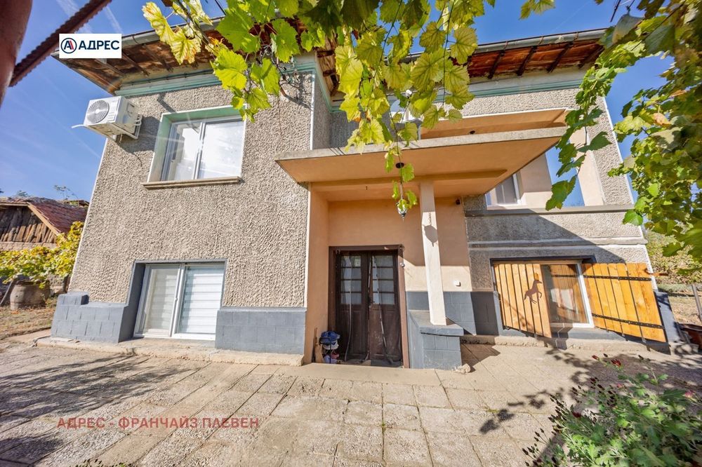 Продава се Къща в с. Пелишат, Област Плевен - 118 кв.м за 1060 €/кв.м - Снимка #2
