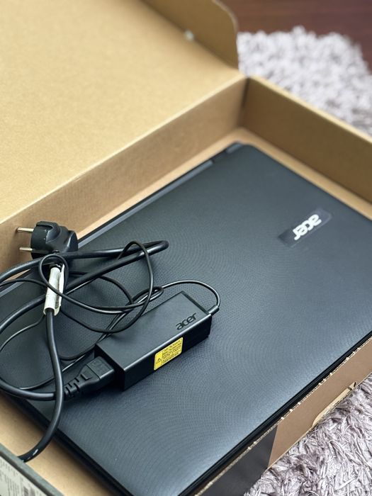 Laptop ACER ES 15