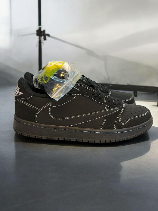 jordan 1 travis scott black phantom - Moda si frumusete | OLX.ro