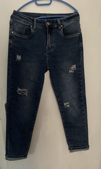 Тъмнодини меки и еластични дънки,размер-Л