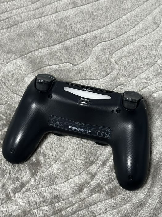 Play Station 4 slim