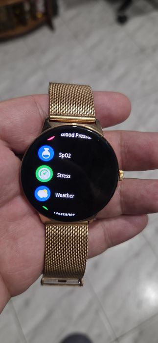 Нов смарт часовник