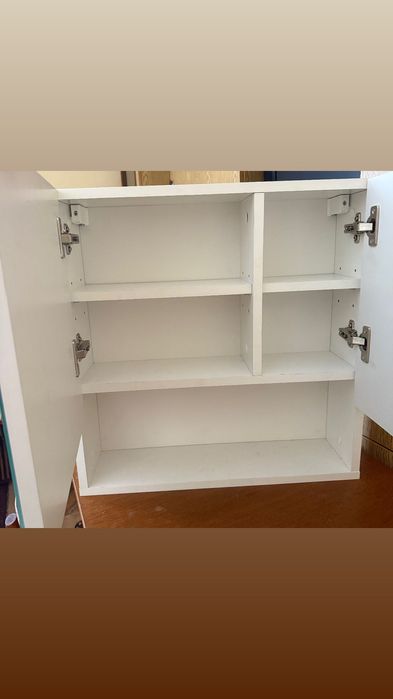 Нов шкаф за баня с огледало