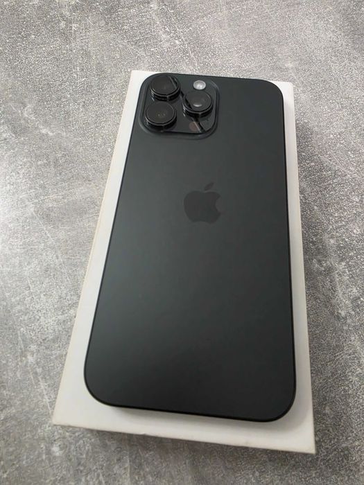 iphone 16 pro max 256gb black titanium