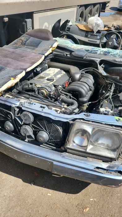 Запчасть Мерседес 210 124