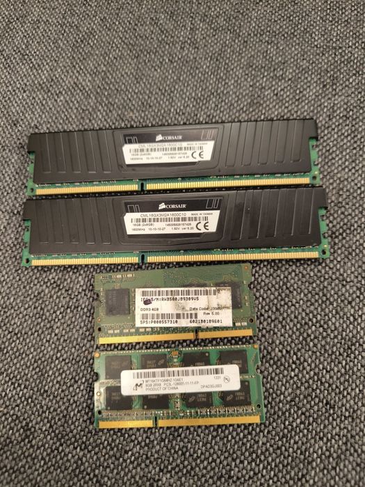 De vânzare plăcute memorie RAM 8 gb