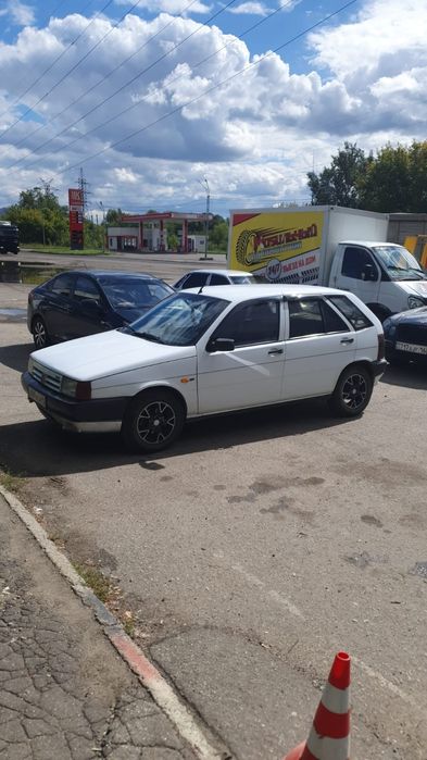 Продам машину на ходу.