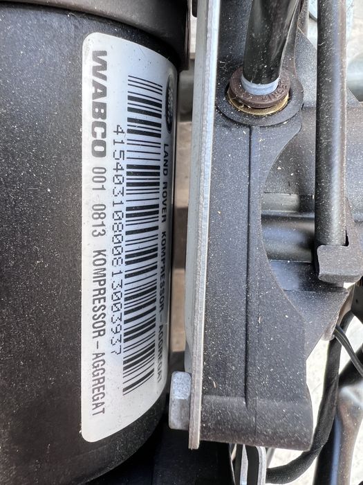 Компресор въздушно окачване Air pump Land rover range rover vouge