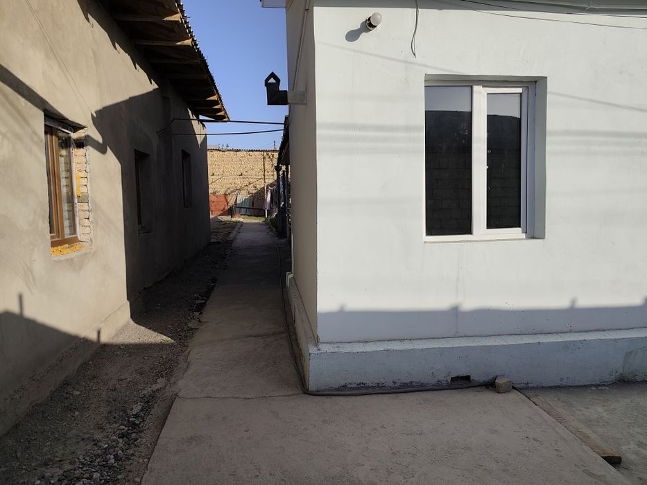 Ховли сотилади азотчикда