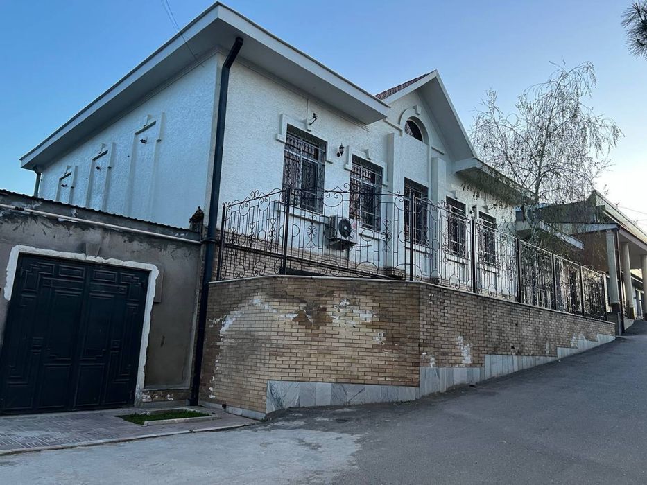 Продам дом центр Луначарского