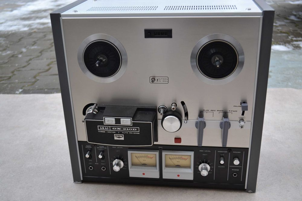 Magnetofon Akai GX 210 D