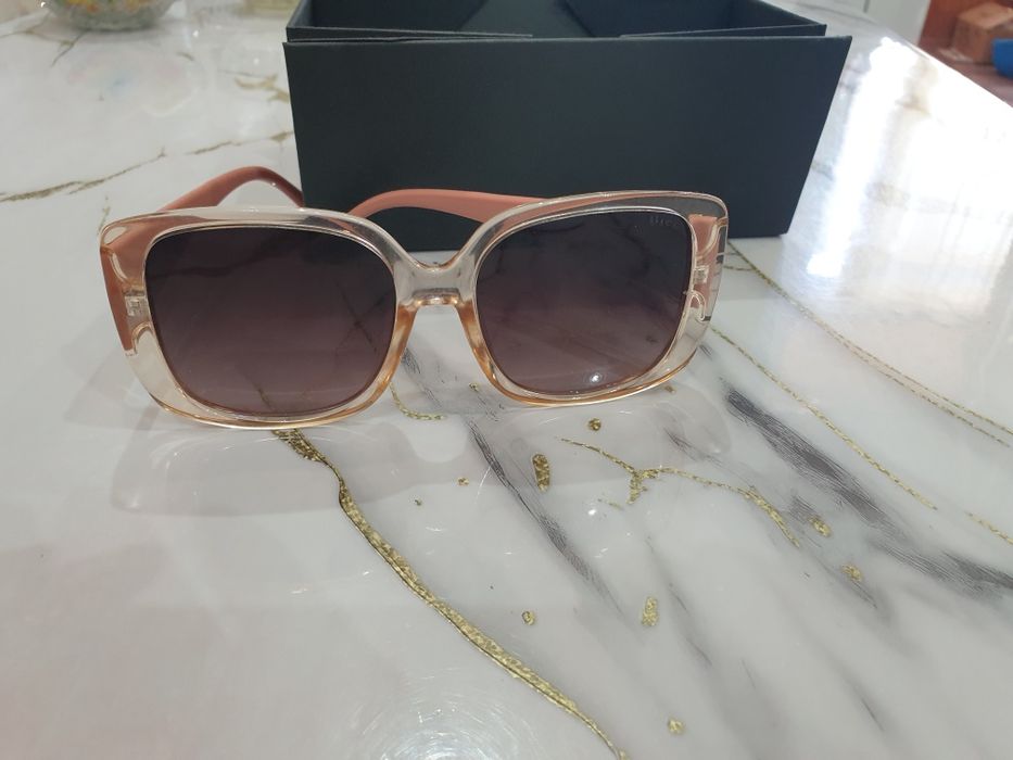 Продам женские очки полароид