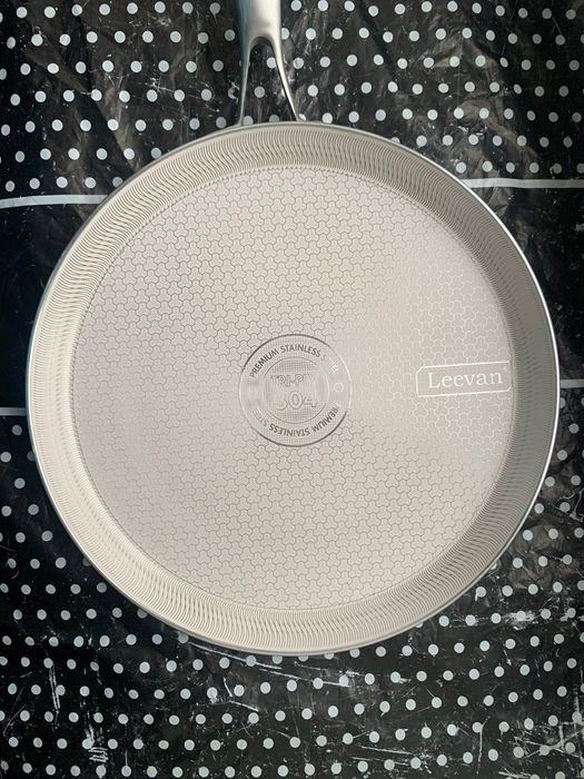 Блинная сковородка Leevan сталь