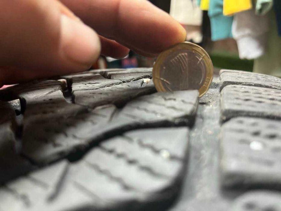 4бр. Зимни гуми 215/55/17