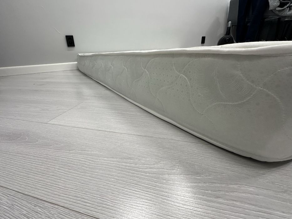 Матрас б/у продам