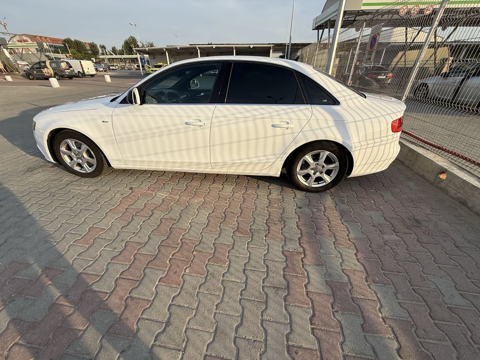 Vând Audi A4 B8 2
