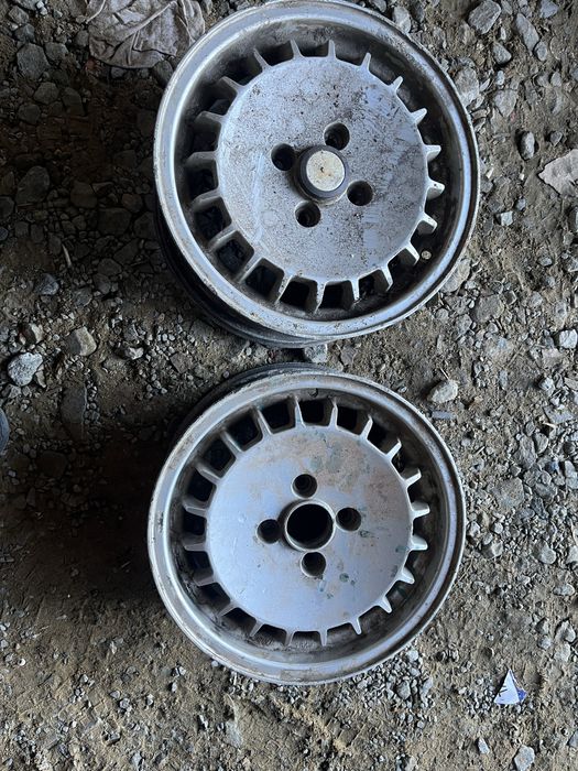 Титаны 2 штуки фольцваген