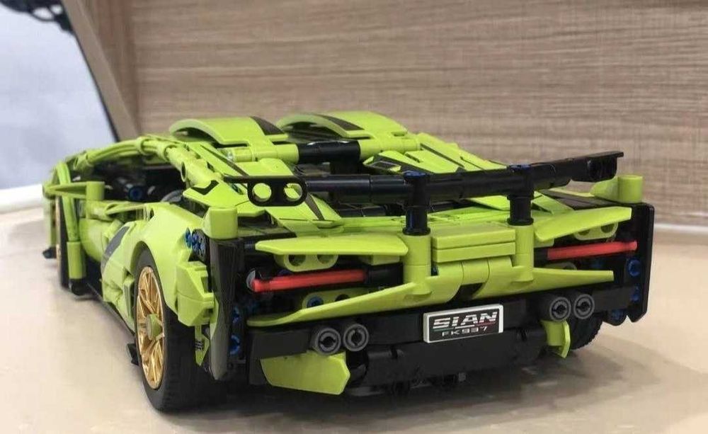 Lannborghini лего конструктор. 1280 + деталей
