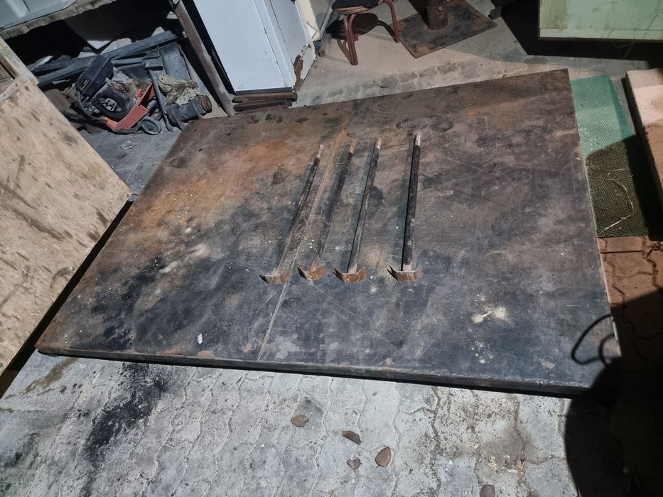 Срочно продам столы,ЛДСП